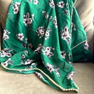 The Saree Room Saree & Underskirt